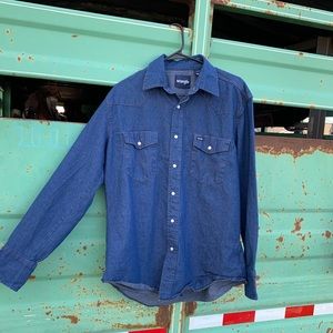 Wrangler Pearl Snap Mens Denim Western Button Down Shirt Size Medium